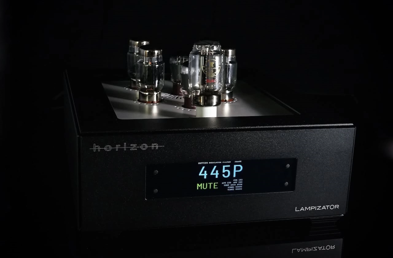 Lampizator Horizon 2 tube digital-to-analog converter