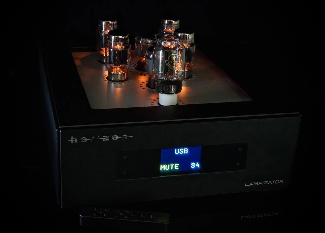 Lampizator Horizon 2 tube digital-to-analog converter