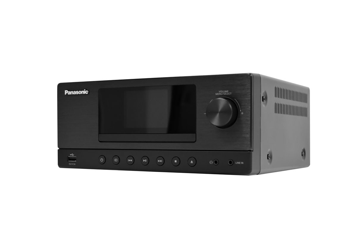 Panasonic SC-PMX112 Builds a Modern Music Hub Around the Classic Micro System 26 The compact central unit includes digital amplification, a color display and remote control for straightforward everyday operation.