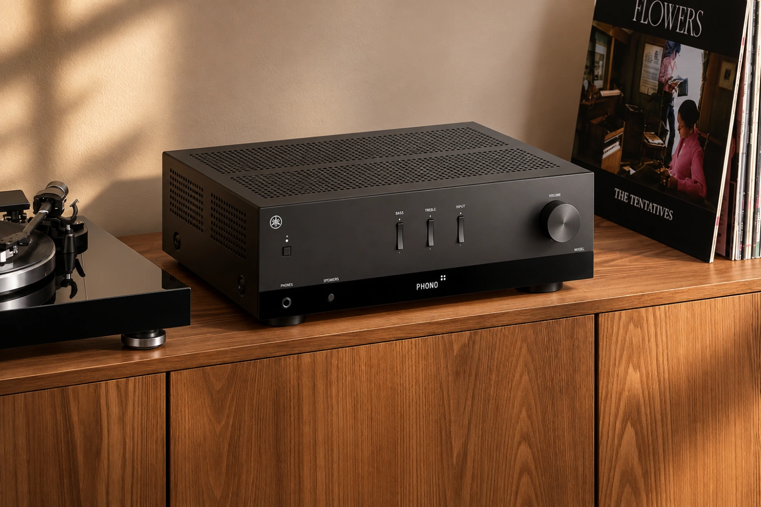 Yamaha’s R200A brings together 2 x 100 watts of stereo amplification, a phono input, Bluetooth 5.3 and a DAB+/FM/AM tuner in a traditional receiver format.
