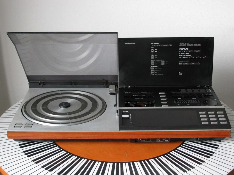 When Hi-Fi Changed Shape: The Design History of Compact Music Systems 26 BeoCenter 7000.jpg