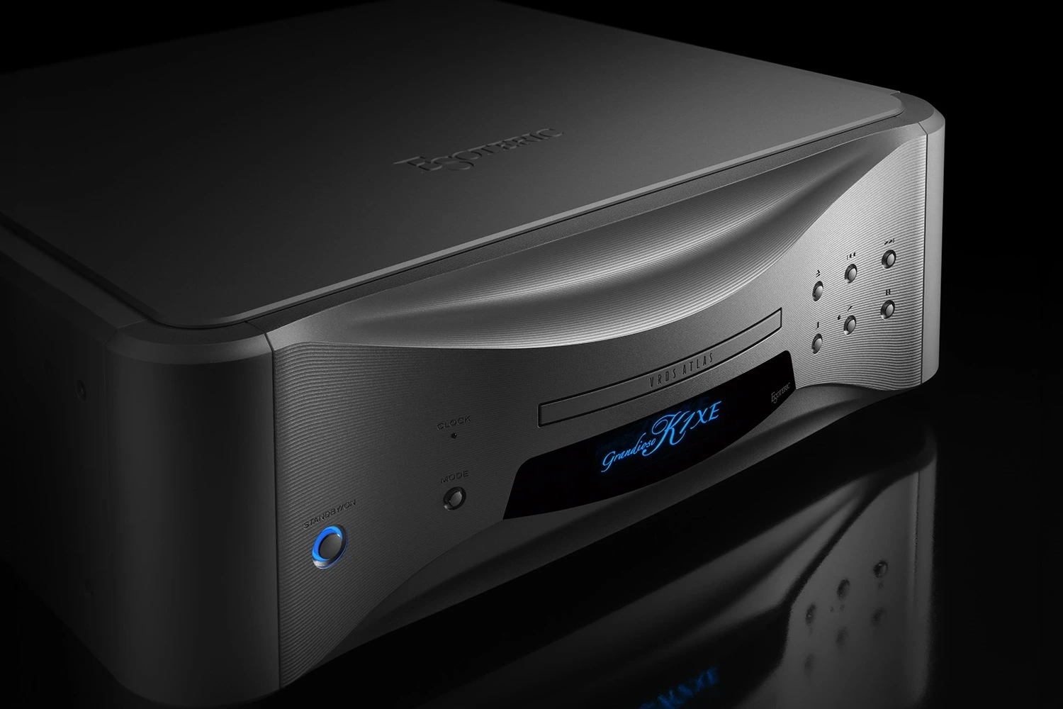 The 34.3-kilogram Grandioso K1XE combines Esoteric’s VRDS-ATLAS SACD mechanism with its second-generation discrete converter and a structured external-upgrade path.