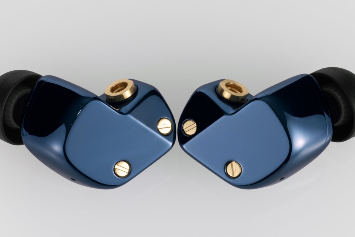 Final Reworks Its Flagship-Style A8000 DC Around Magnesium 25 Uncabled blue earpieces facing together with exposed gold-tone connector sockets